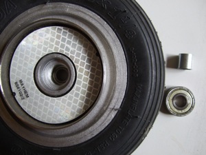 spacer and bearing next to wheel.jpg